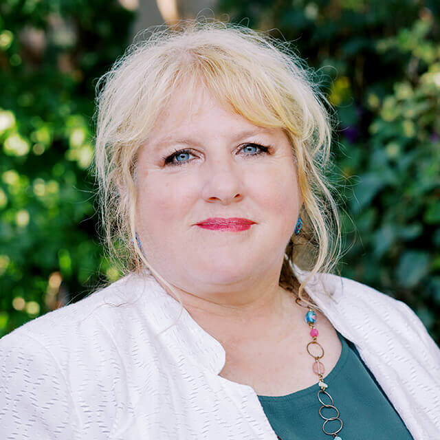 Optin_Hero_Healing_Trauma_With_Act_Robyn_Walser@2x Optin_Hero_Healing_Trauma_With_Act_Robyn_Walser@2x